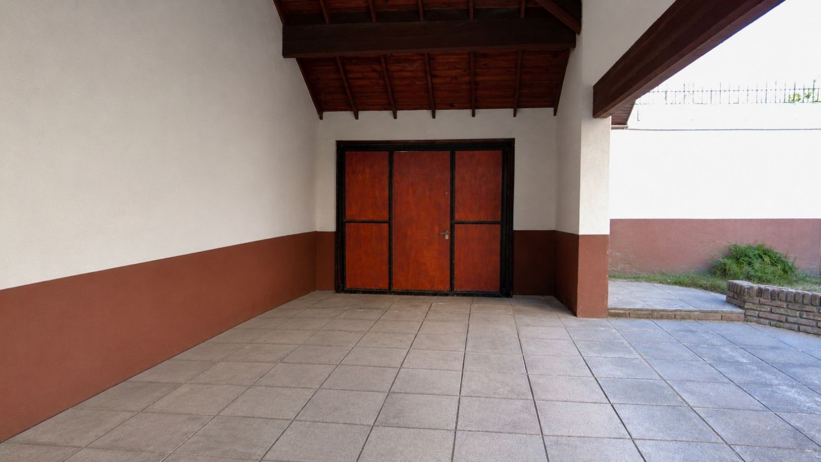 Haedo Norte Barrio Guemes Venta de Chalet de 7 ambientes