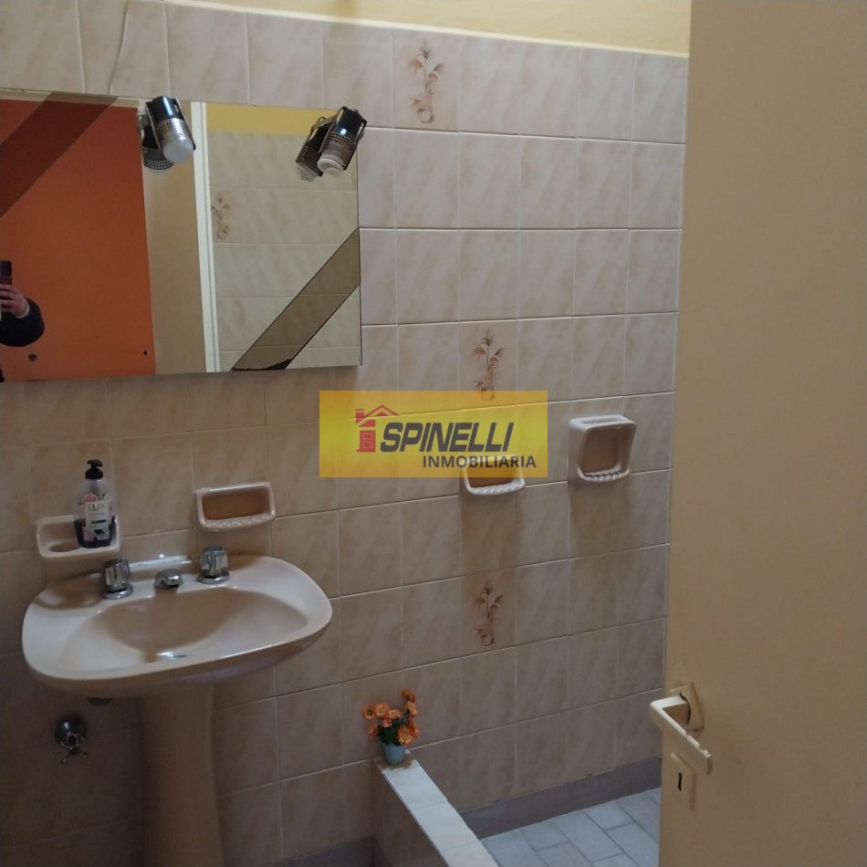 Alquiler de Casa de cuatro ambientes multifamiliar ideal consultorio o vivienda