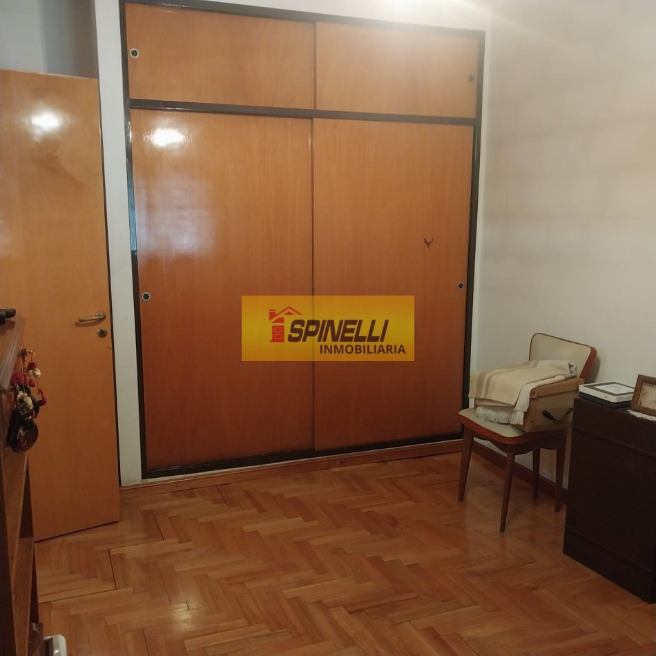 Venta de Chalet de cuatro ambientes en Haedo Sur