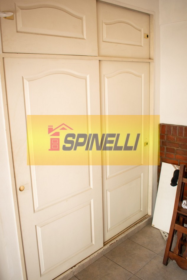 Haedo Sur venta de casa de cuatro ambientes Apto Credito