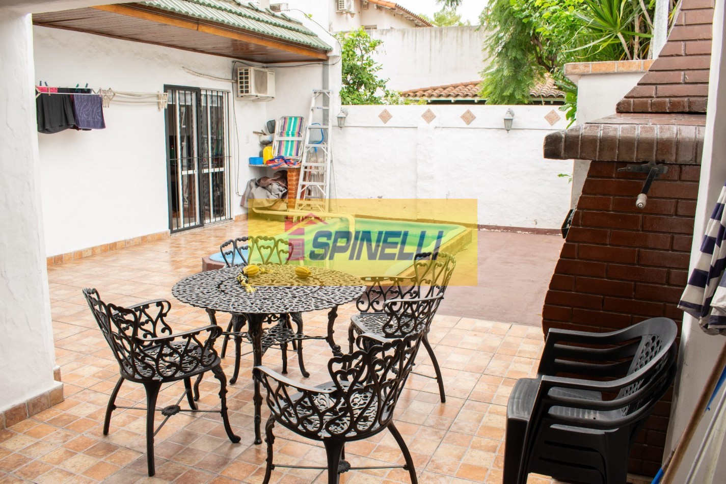 Haedo Sur venta de casa de cuatro ambientes Apto Credito