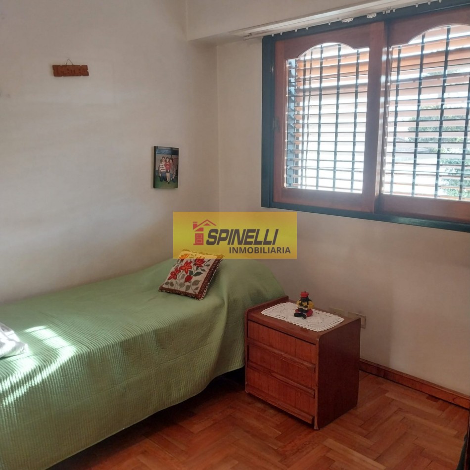 Venta de Chalet de cuatro ambientes en Haedo Sur