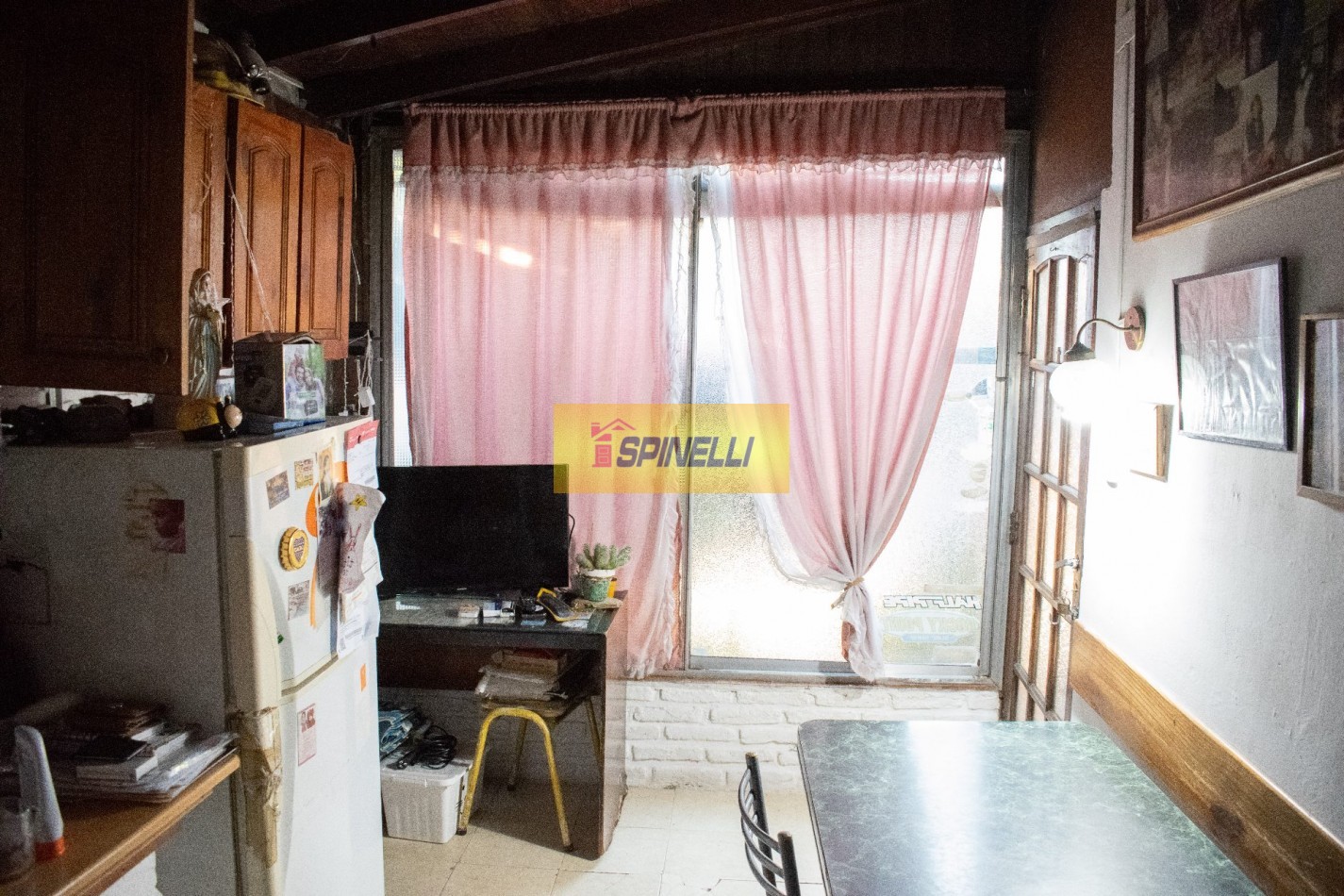 Haedo Sur casa multifamiliar de  cuatro ambientes