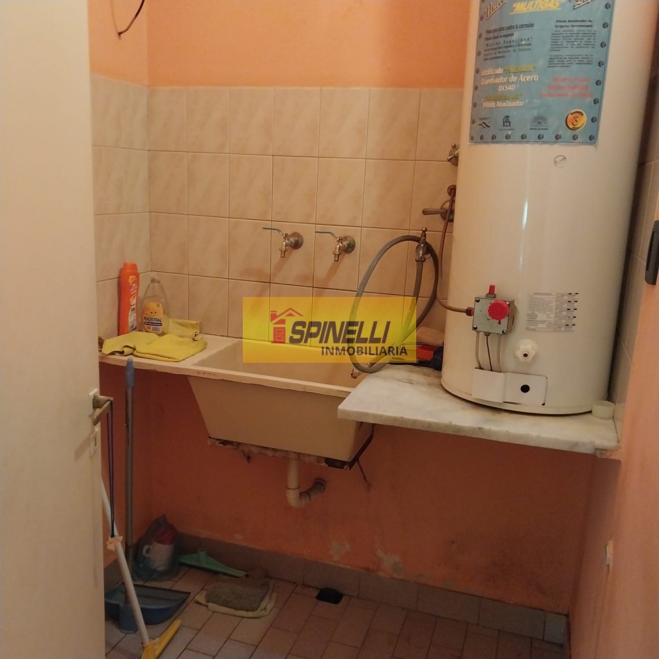 Alquiler de Casa de cuatro ambientes multifamiliar ideal consultorio o vivienda
