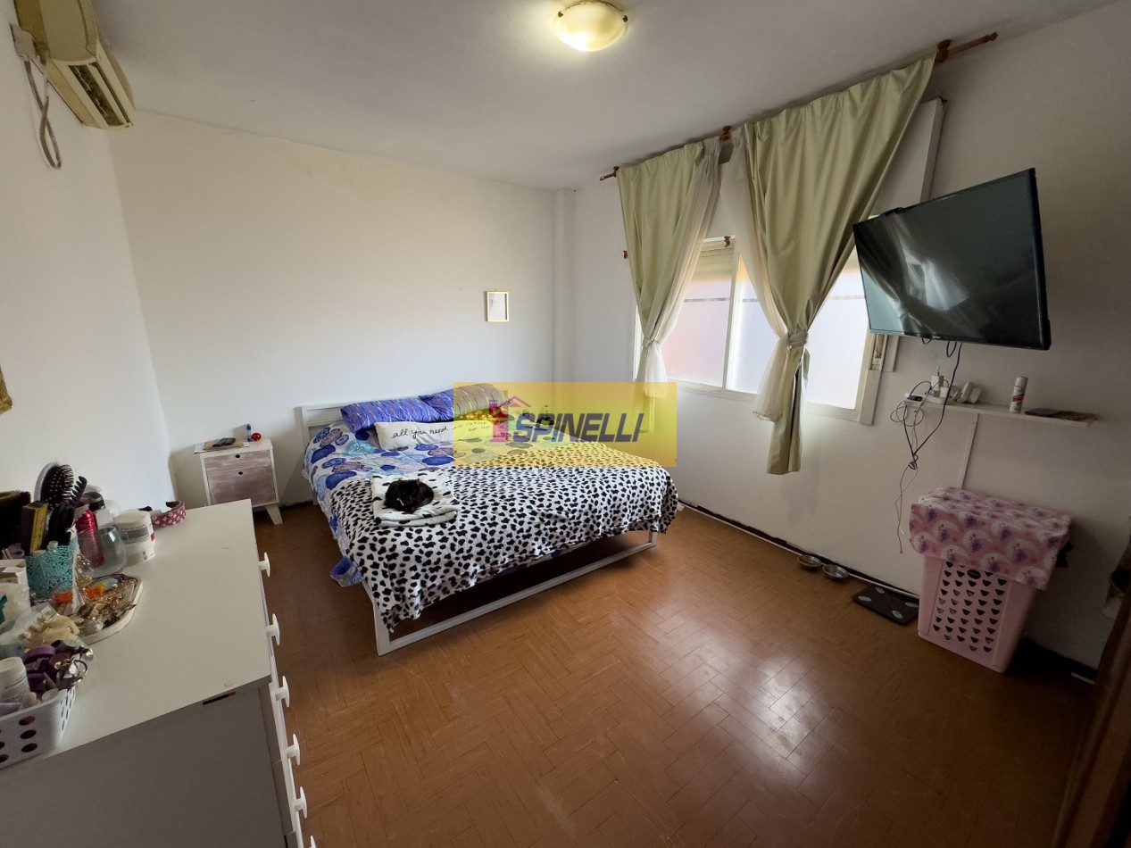 Duplex de cuatro ambientes en venta en Moron Sur 
