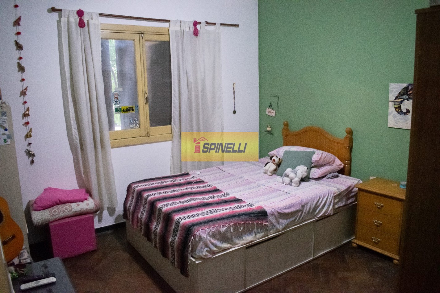 Haedo Sur casa multifamiliar de  cuatro ambientes