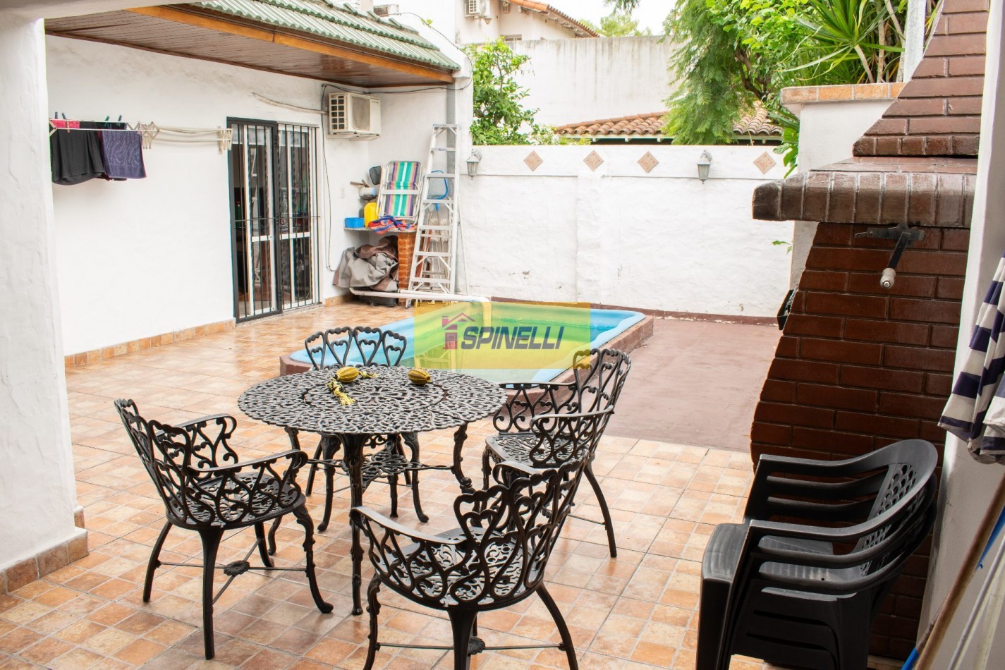 Haedo Sur venta de casa de cuatro ambientes Apto Credito