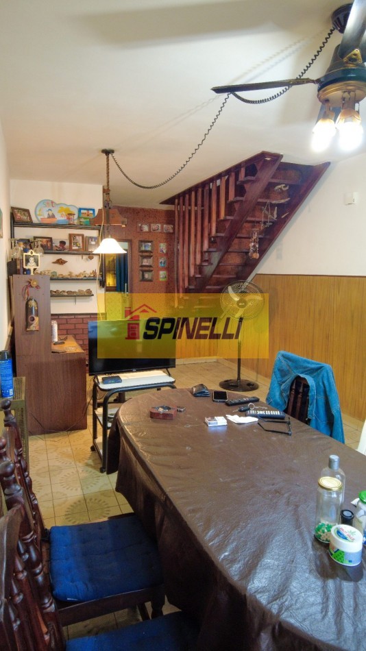 Duplex de cuatro ambientes en venta en Haedo Norte Apto Credito