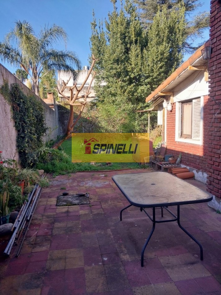 Chalet de cuatro ambientes en venta en Ramos Mejia