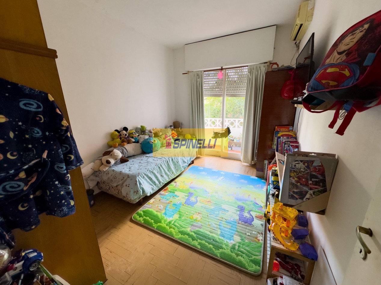 Duplex de cuatro ambientes en venta en Moron Sur 