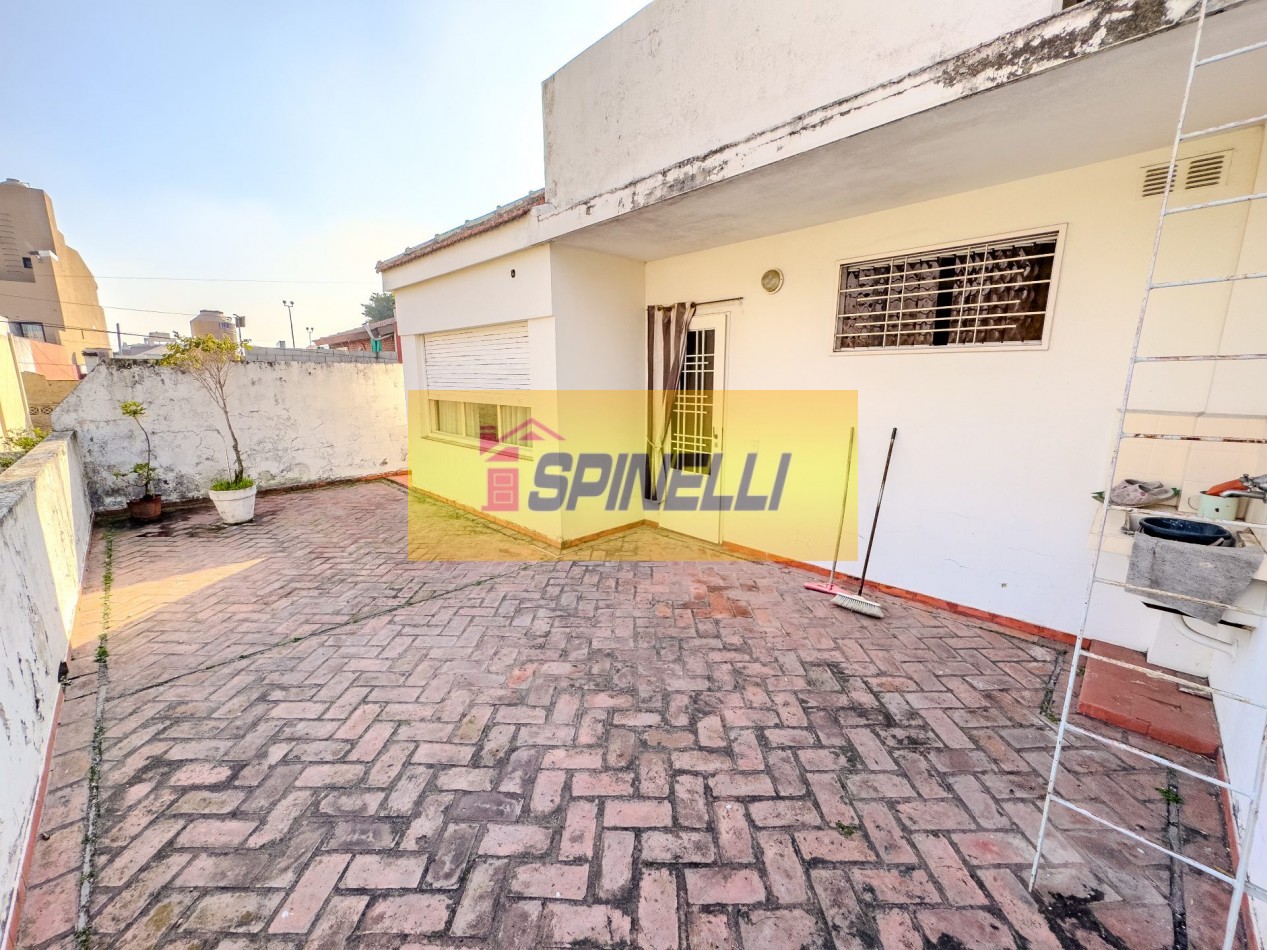 Ph de cuatro ambientes en venta en Haedo Norte