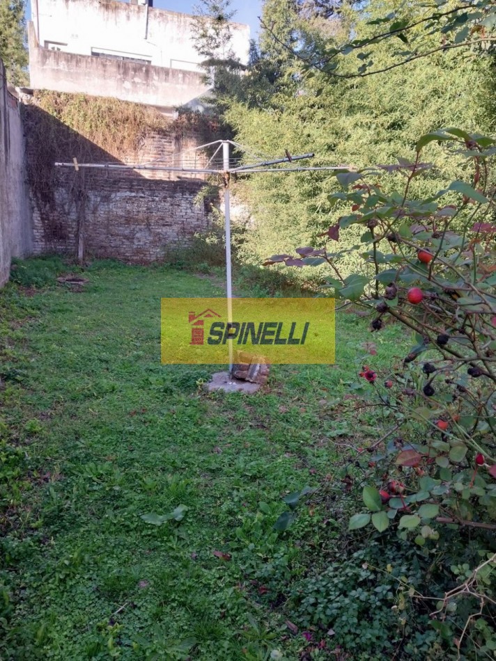 Chalet de cuatro ambientes en venta en Ramos Mejia