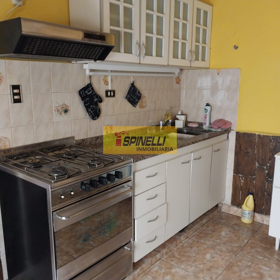 Alquiler de Casa de cuatro ambientes multifamiliar ideal consultorio o vivienda