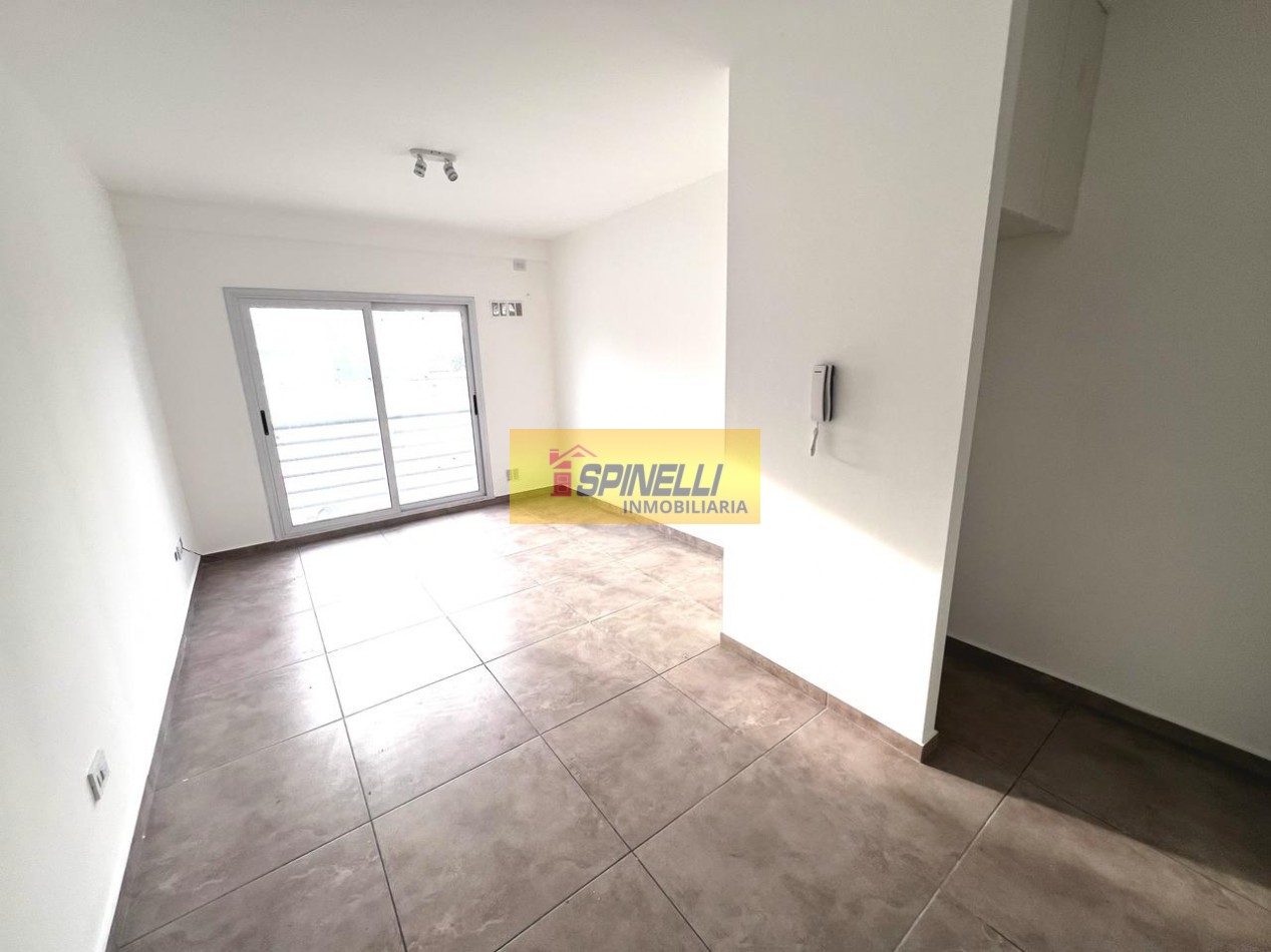 Departamento a estrenar de dos ambientes con cochera en Haedo Norte