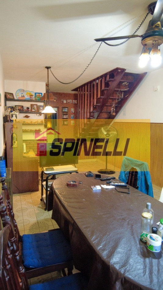 Duplex de cuatro ambientes en venta en Haedo Norte Apto Credito