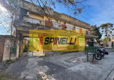 Duplex de cuatro ambientes en venta en Moron Sur 