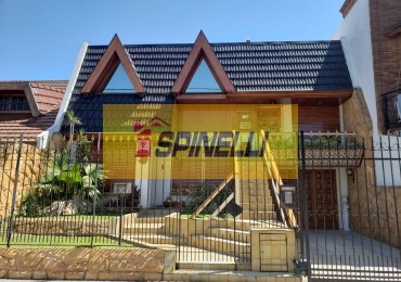 Chalet de cinco ambientes en venta en Haedo Norte Apto Credito